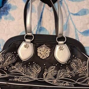 Elegant Black and Silver Paisley Shoulder Bag